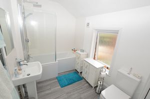 Family Bathroom- click for photo gallery